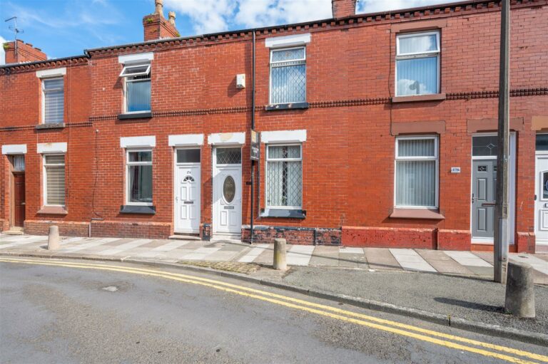 Houses for sale St Helens Stapleton Derby