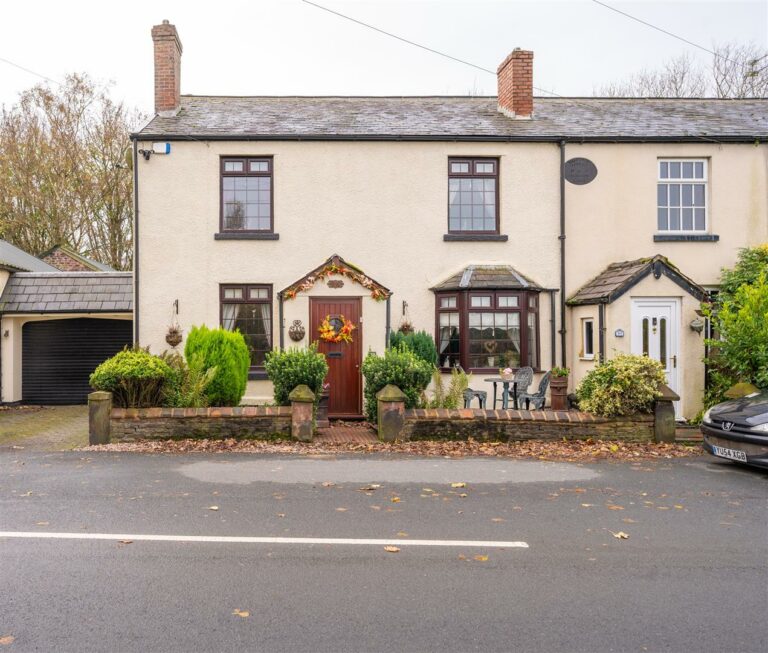 St Helens Road, Rainford