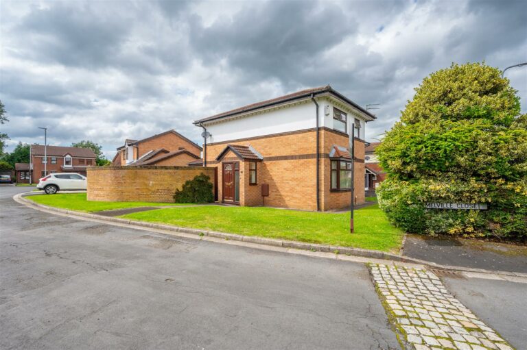 Melville Close, St. Helens