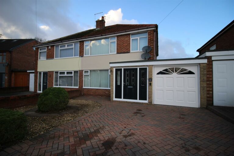 Lathom Drive, Rainford, St. Helens