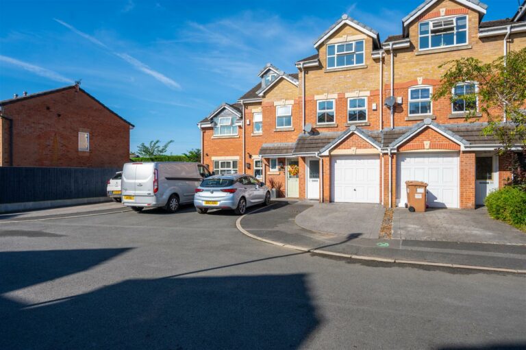 Darent Road, Haydock, St. Helens