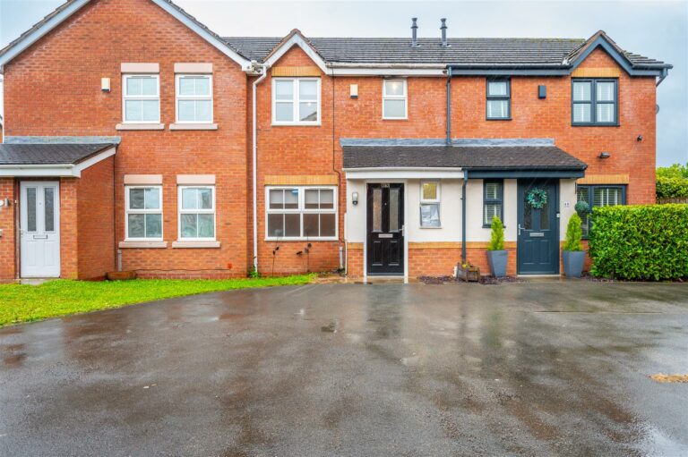 Houses for sale St Helens Stapleton Derby