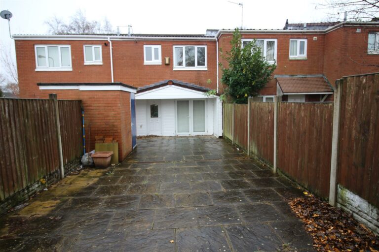 Toftwood Gardens, Rainhill, Prescot