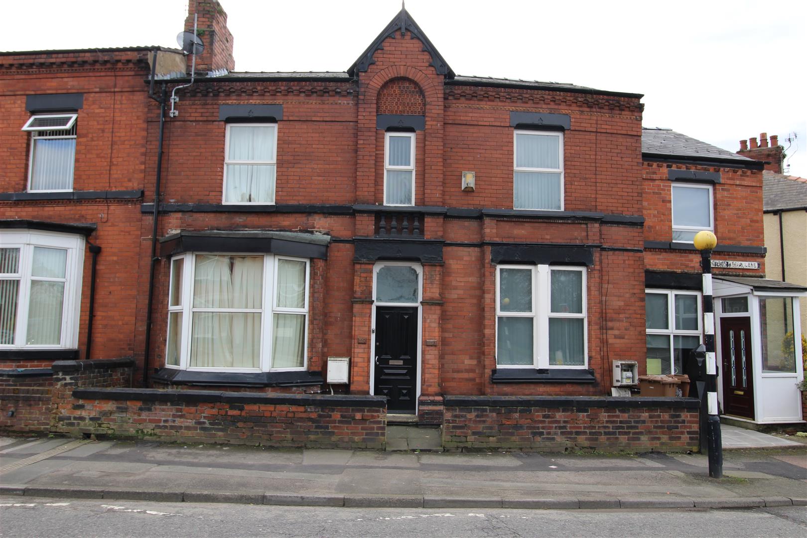 Dentons Green Lane, Dentons Green, St. Helens Stapleton Derby