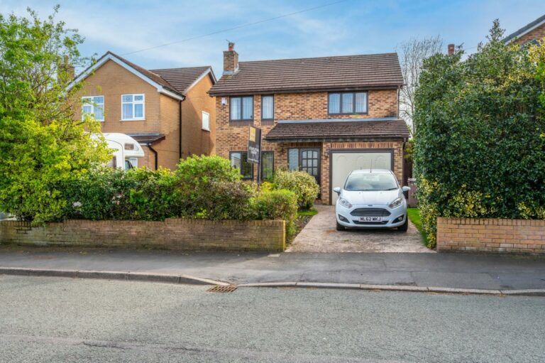 Ashton Avenue, Rainhill, Prescot