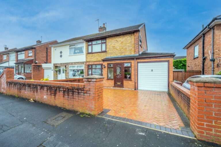 Arnside Avenue, Rainhill, Prescot