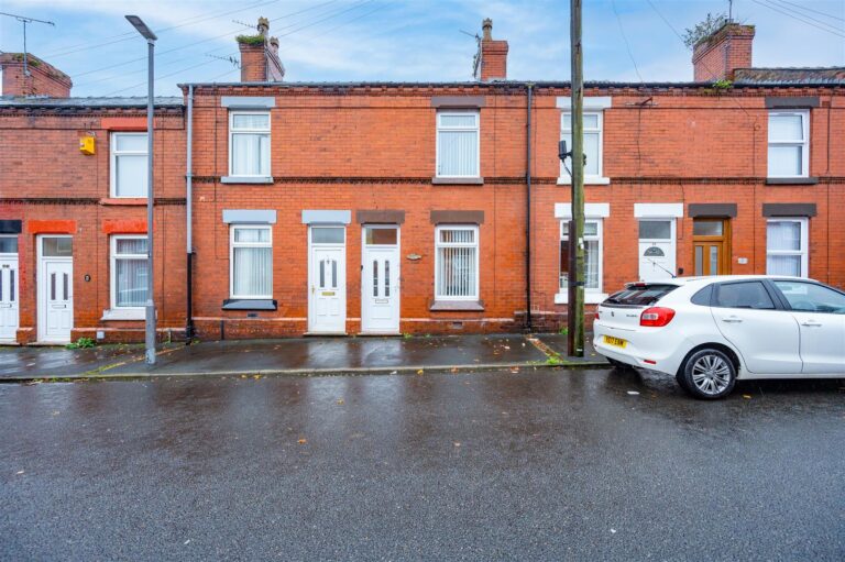 Emily Street, St. Helens