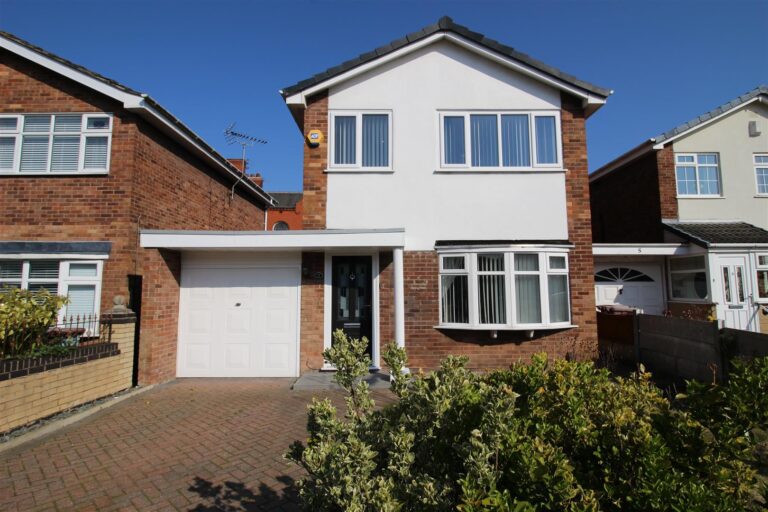 Roby Close, Rainhill, Prescot