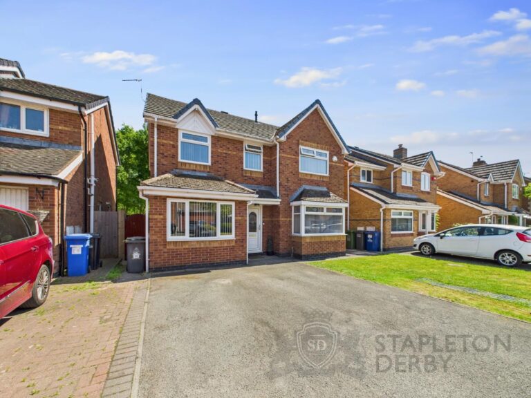 Holkham Close, Widnes