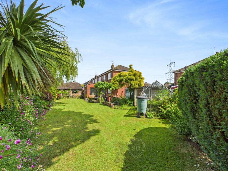 Whitmoor Close, Rainhill, Prescot