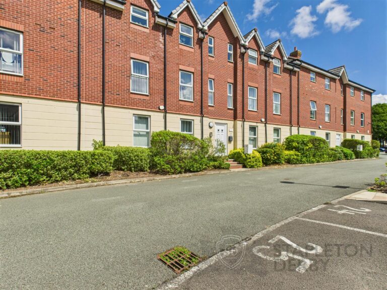 Bonnington Close, St. Helens