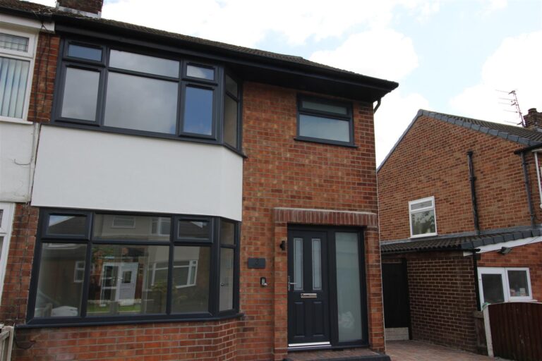 Newby Avenue, Rainhill, Prescot