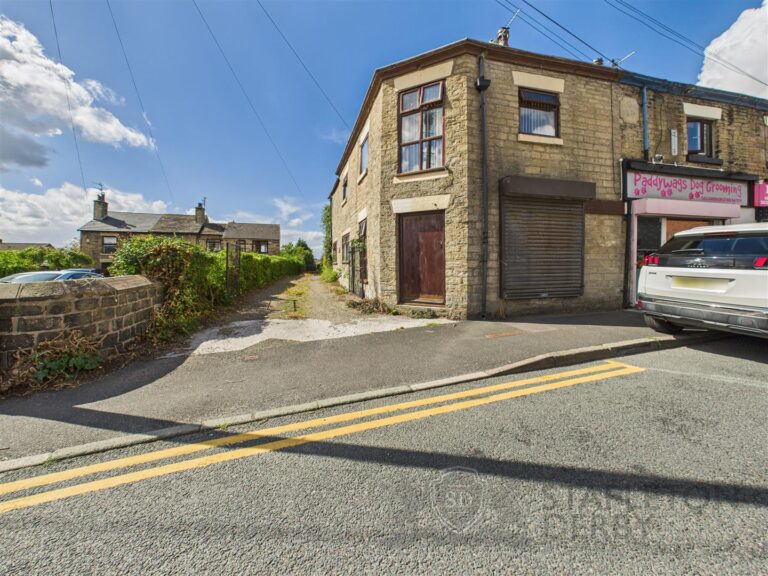 Ormskirk Road, Rainford, St. Helens