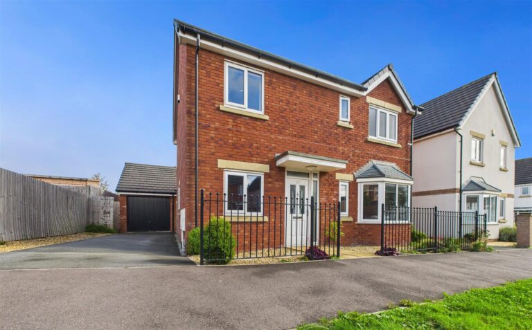 Oakdale Drive, St. Helens