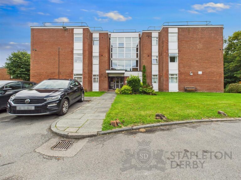Meade Close, Rainhill