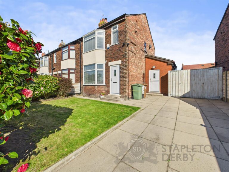 Woodlands Road, St. Helens