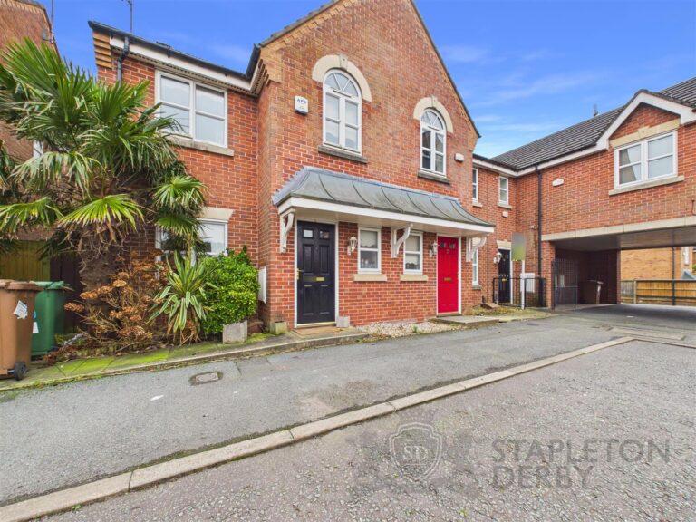 Lowther Crescent, St. Helens