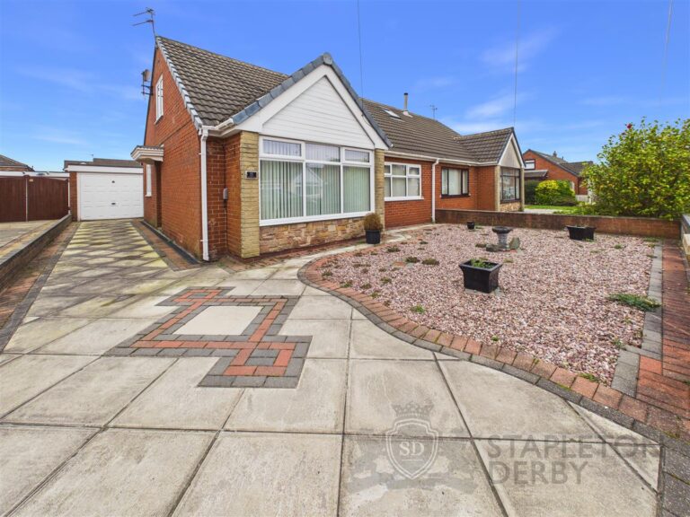 Thornaby Grove, St. Helens