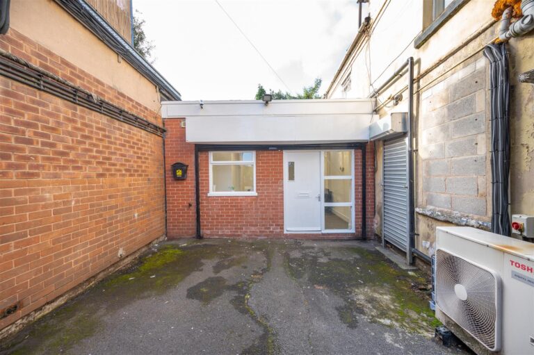 Elephant Lane, Thatto Heath, St. Helens