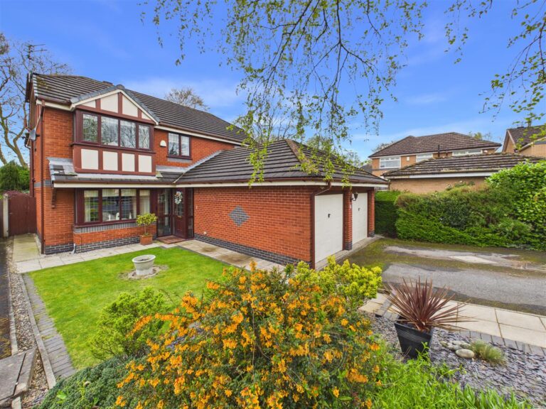 Swisspine Gardens, St. Helens