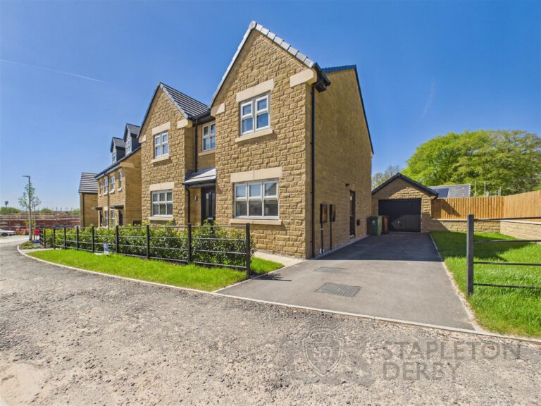 Lovat Avenue, Rainford, St. Helens
