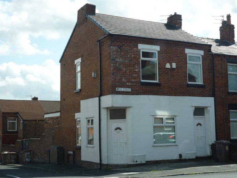 West Street, St. Helens