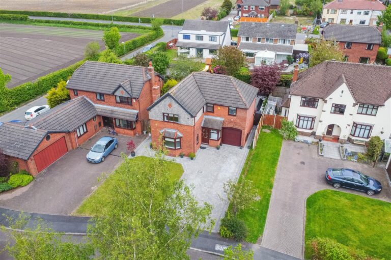 Tudor Close, Rainford, St. Helens