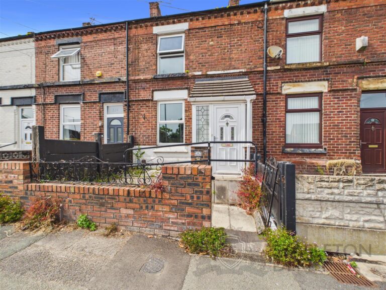 Nutgrove Road, St. Helens