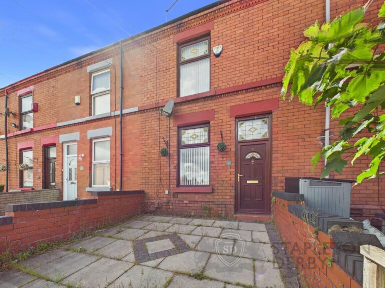 Thompson Street, St. Helens