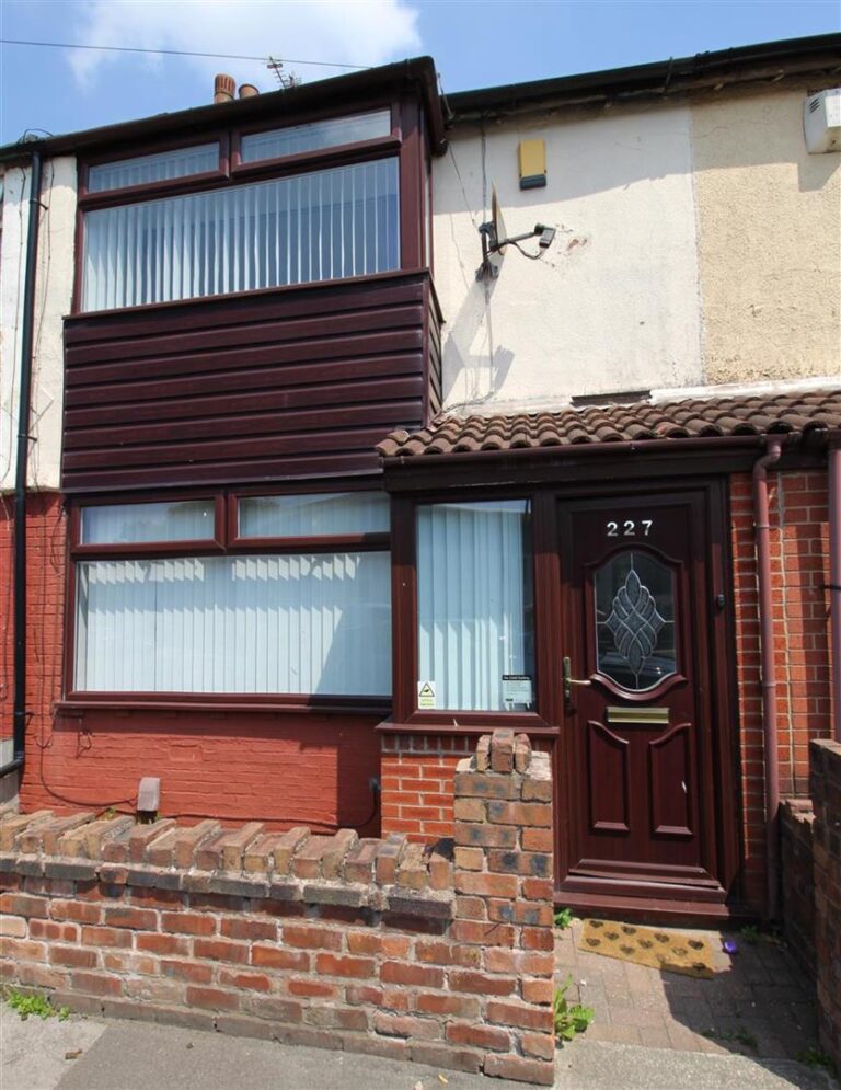 Elephant Lane, St. Helens