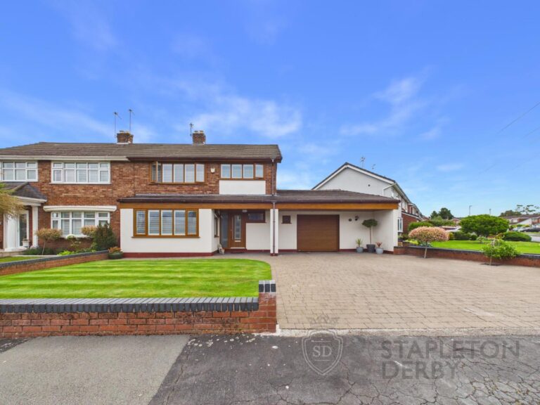 Longmeadow Road, Knowsley, Prescot