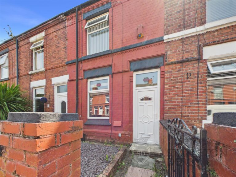Edge Street, St. Helens